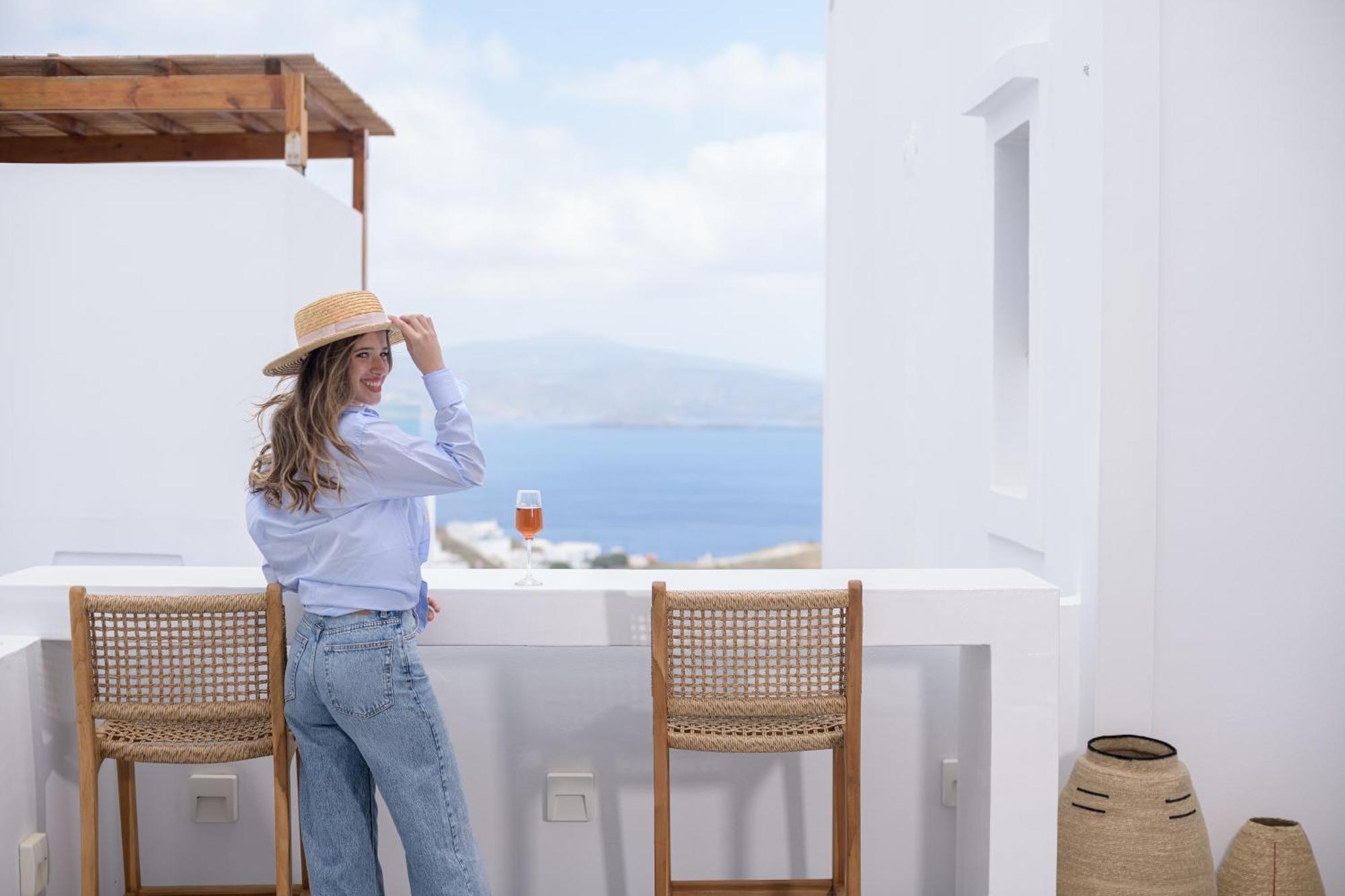 Oneiro Luxury Suites-Adults Only Astypalaia Exterior photo