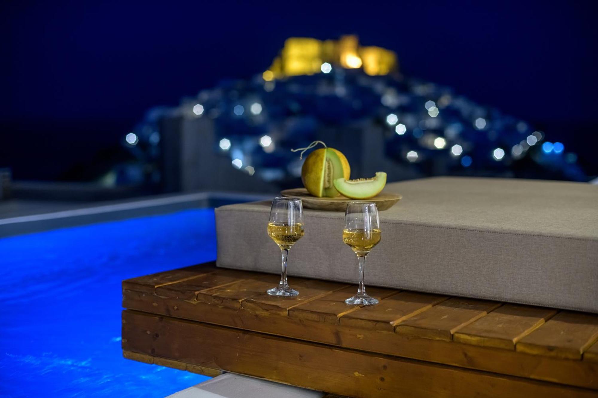 Oneiro Luxury Suites-Adults Only Astypalaia Exterior photo